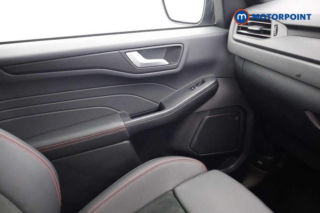 Ford Kuga St-Line Automatic Petrol-Electric Hybrid SUV - Stock Number (1647903) - 10th supplementary image