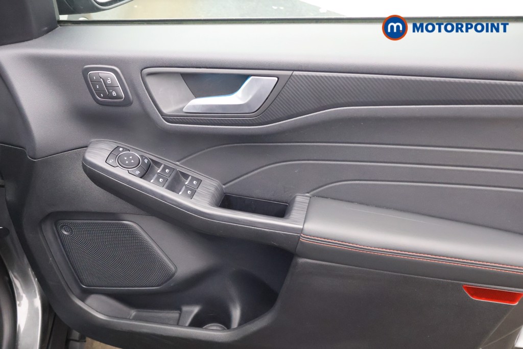 Ford Kuga St-Line Automatic Petrol-Electric Hybrid SUV - Stock Number (1647903) - 11th supplementary image
