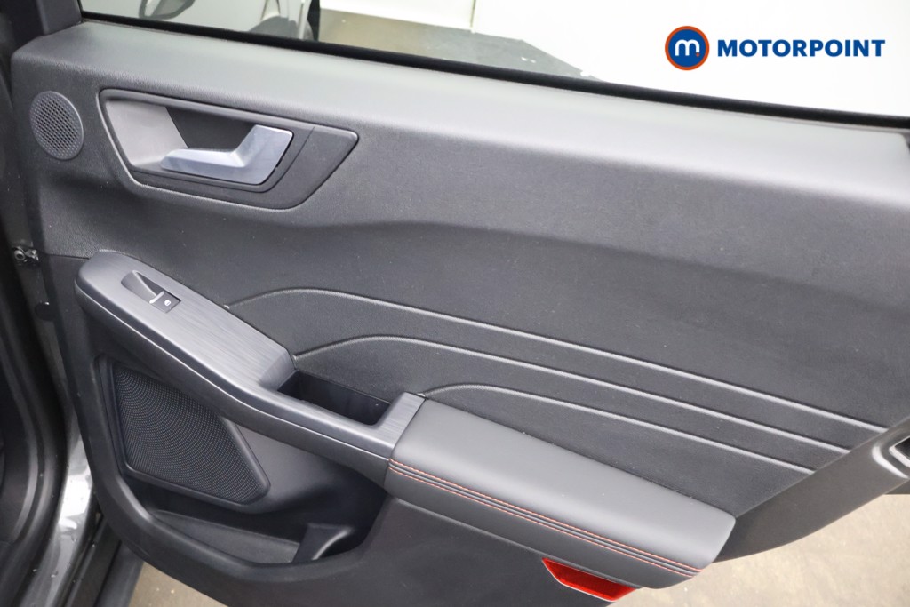 Ford Kuga St-Line Automatic Petrol-Electric Hybrid SUV - Stock Number (1647903) - 16th supplementary image