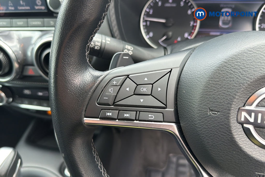 Nissan Juke N-Connecta Automatic Petrol SUV - Stock Number (1647919) - 4th supplementary image