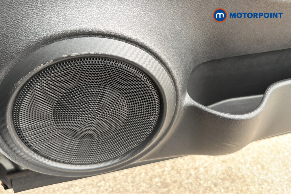 Nissan Juke N-Connecta Automatic Petrol SUV - Stock Number (1647919) - 21st supplementary image