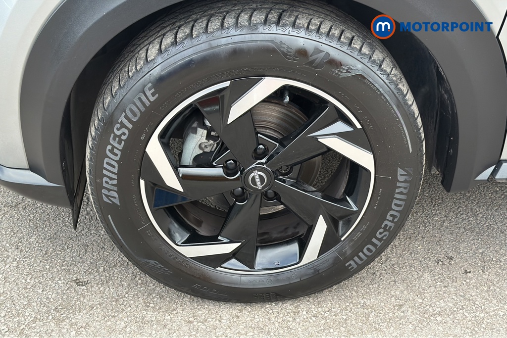 Nissan Juke N-Connecta Automatic Petrol SUV - Stock Number (1647919) - 44th supplementary image