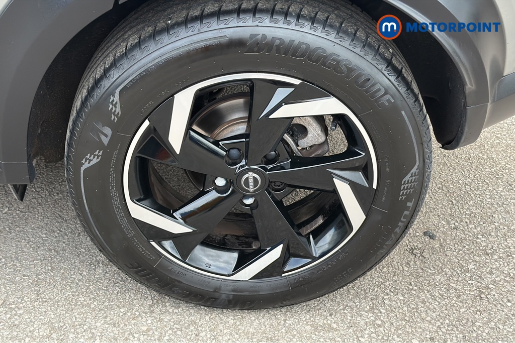 Nissan Juke N-Connecta Automatic Petrol SUV - Stock Number (1647919) - 45th supplementary image
