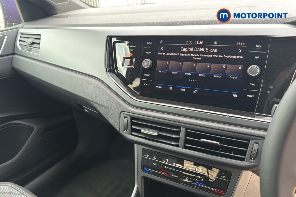 Volkswagen Polo R-Line Automatic Petrol Hatchback - Stock Number (1647996) - 8th supplementary image