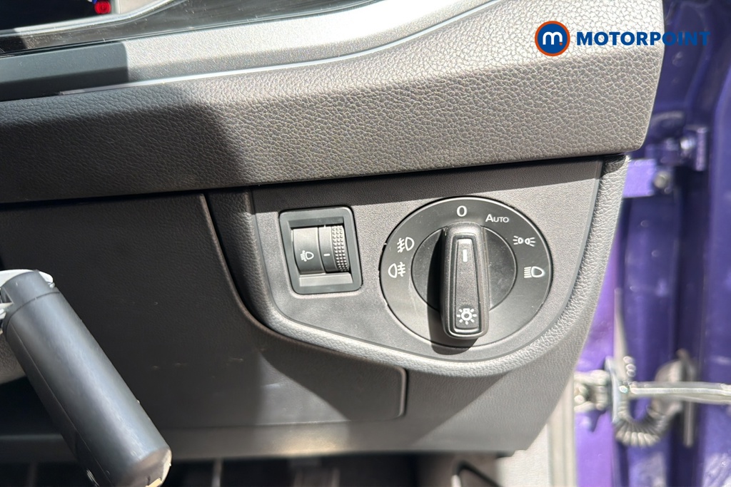Volkswagen Polo R-Line Automatic Petrol Hatchback - Stock Number (1647996) - 11th supplementary image