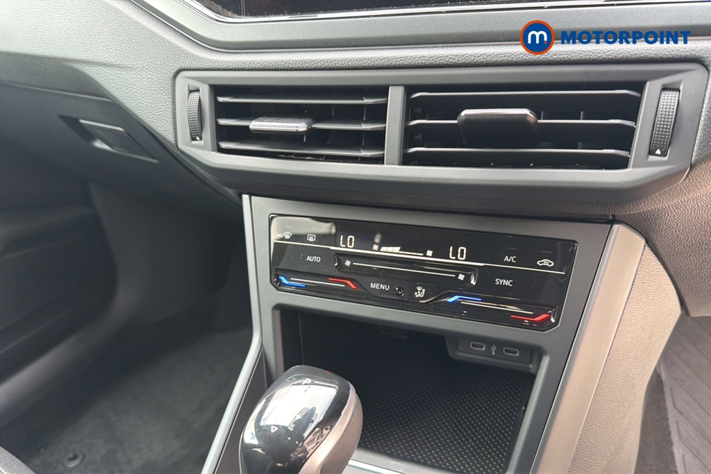 Volkswagen Polo R-Line Automatic Petrol Hatchback - Stock Number (1647996) - 12th supplementary image