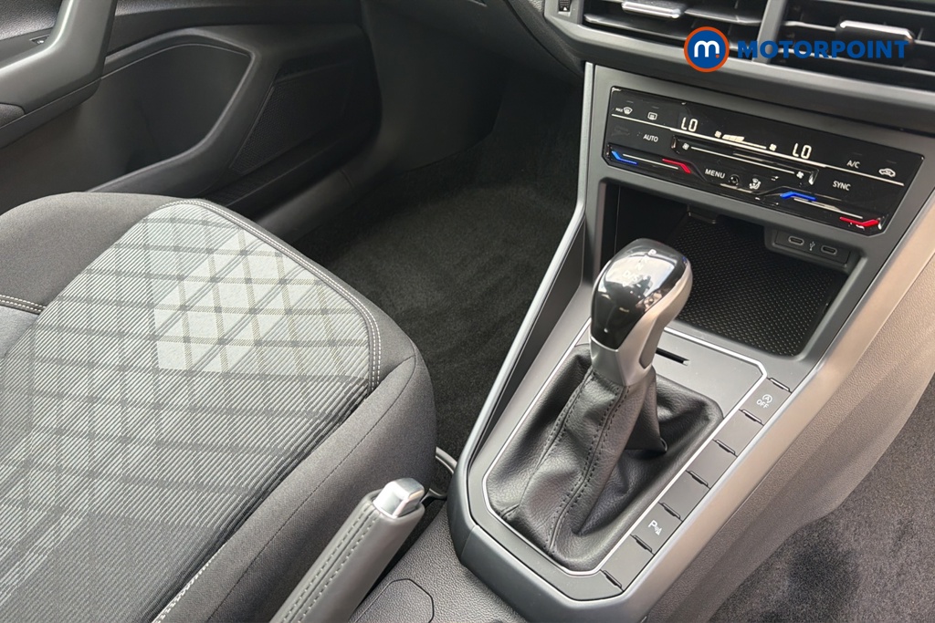 Volkswagen Polo R-Line Automatic Petrol Hatchback - Stock Number (1647996) - 15th supplementary image
