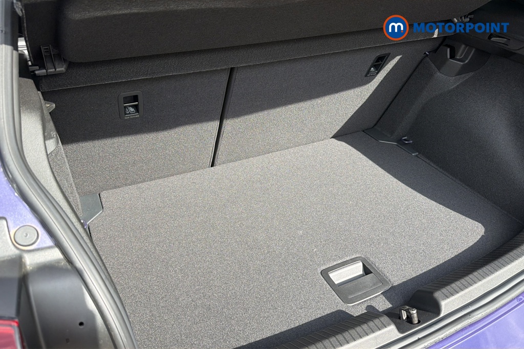 Volkswagen Polo R-Line Automatic Petrol Hatchback - Stock Number (1647996) - 30th supplementary image