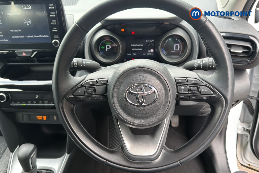 Toyota Yaris Cross Icon Automatic Petrol-Electric Hybrid Estate - Stock Number (1648058) - 2nd supplementary image
