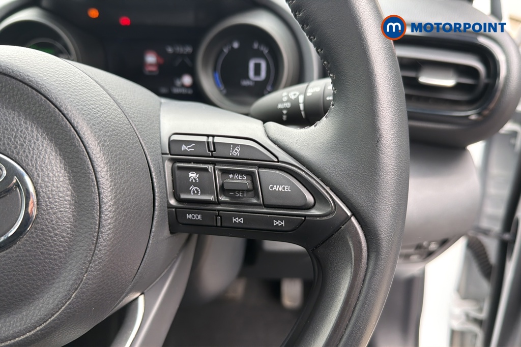 Toyota Yaris Cross Icon Automatic Petrol-Electric Hybrid Estate - Stock Number (1648058) - 3rd supplementary image