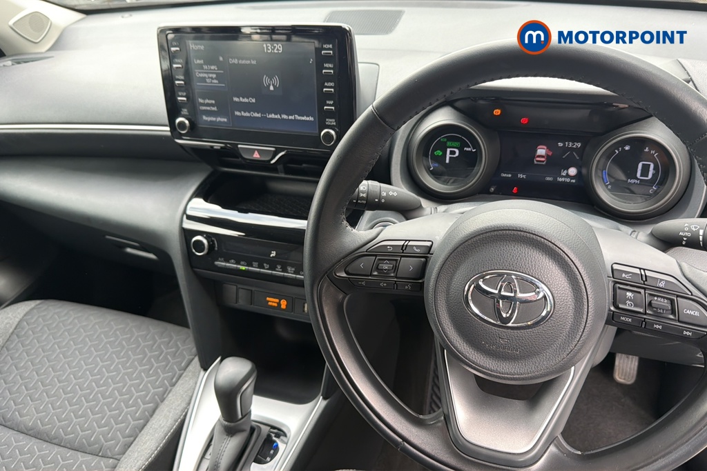 Toyota Yaris Cross Icon Automatic Petrol-Electric Hybrid Estate - Stock Number (1648058) - 1st supplementary image