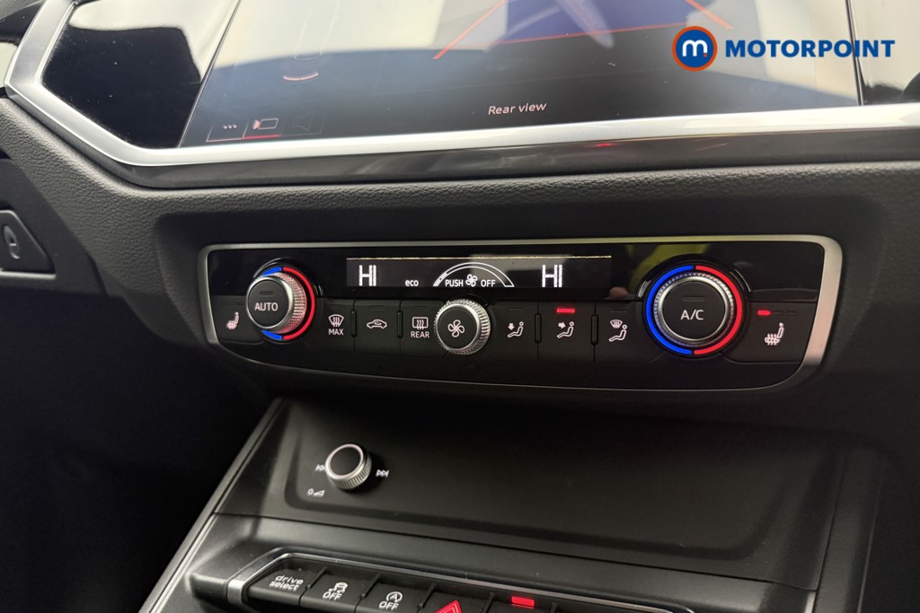 Audi Q3 Black Edition Automatic Petrol SUV - Stock Number (1648166) - 13th supplementary image