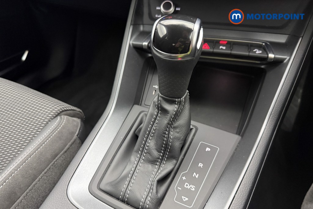 Audi Q3 Black Edition Automatic Petrol SUV - Stock Number (1648166) - 16th supplementary image