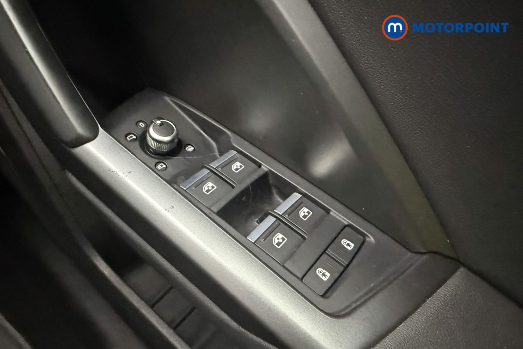 Audi Q3 Black Edition Automatic Petrol SUV - Stock Number (1648166) - 17th supplementary image