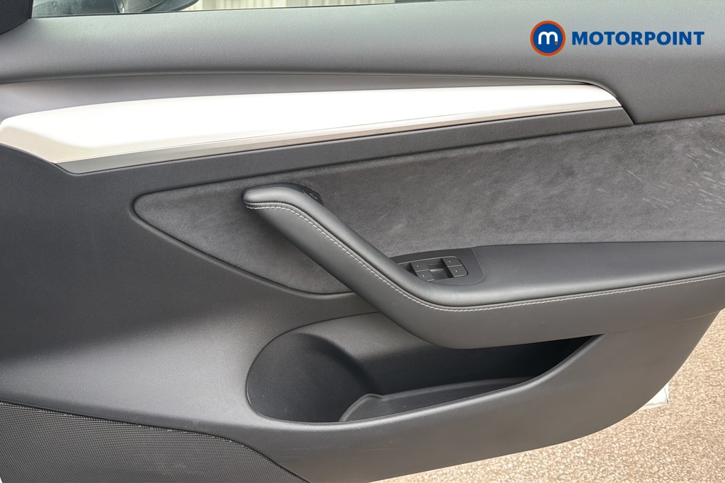 Tesla Model 3 Long Range Automatic Electric Saloon - Stock Number (1648168) - 18th supplementary image