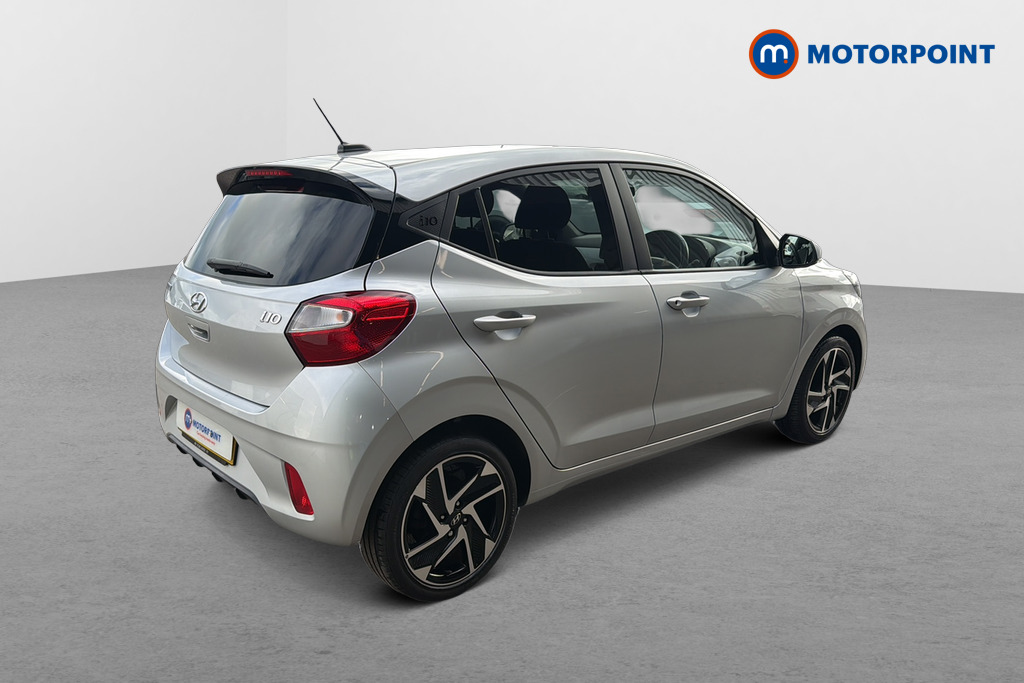 Hyundai I10 Premium Manual Petrol Hatchback - Stock Number (1648372) - Passenger side rear corner