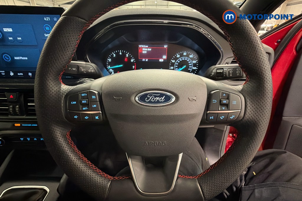 Ford Focus St-Line Manual Petrol Hatchback - Stock Number (1648526) - 5th supplementary image