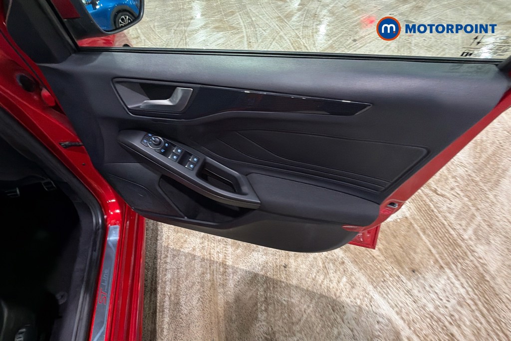 Ford Focus St-Line Manual Petrol Hatchback - Stock Number (1648526) - 19th supplementary image