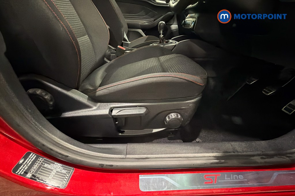 Ford Focus St-Line Manual Petrol Hatchback - Stock Number (1648526) - 25th supplementary image