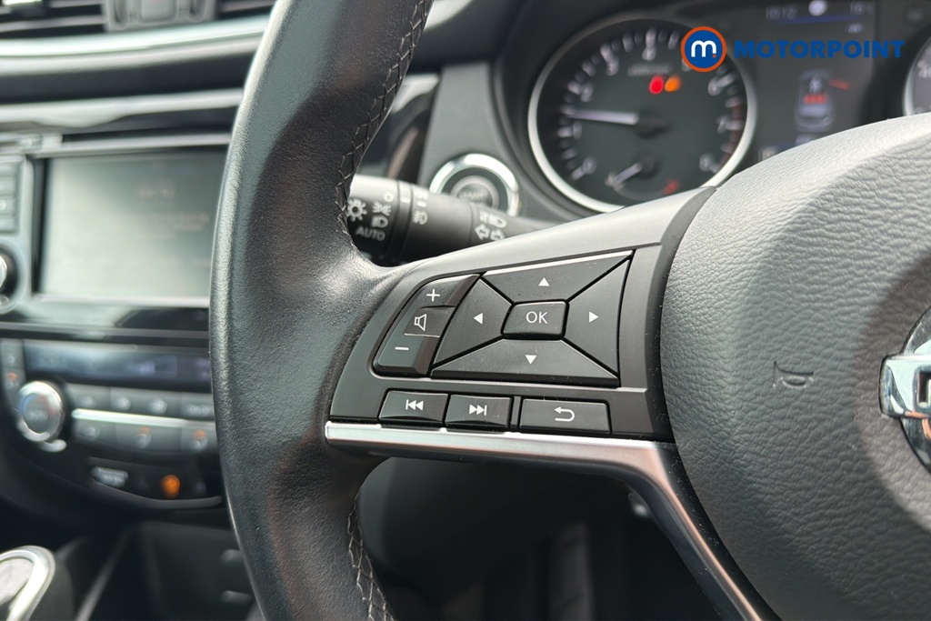 Nissan Qashqai N-Motion Automatic Petrol SUV - Stock Number (1648566) - 4th supplementary image
