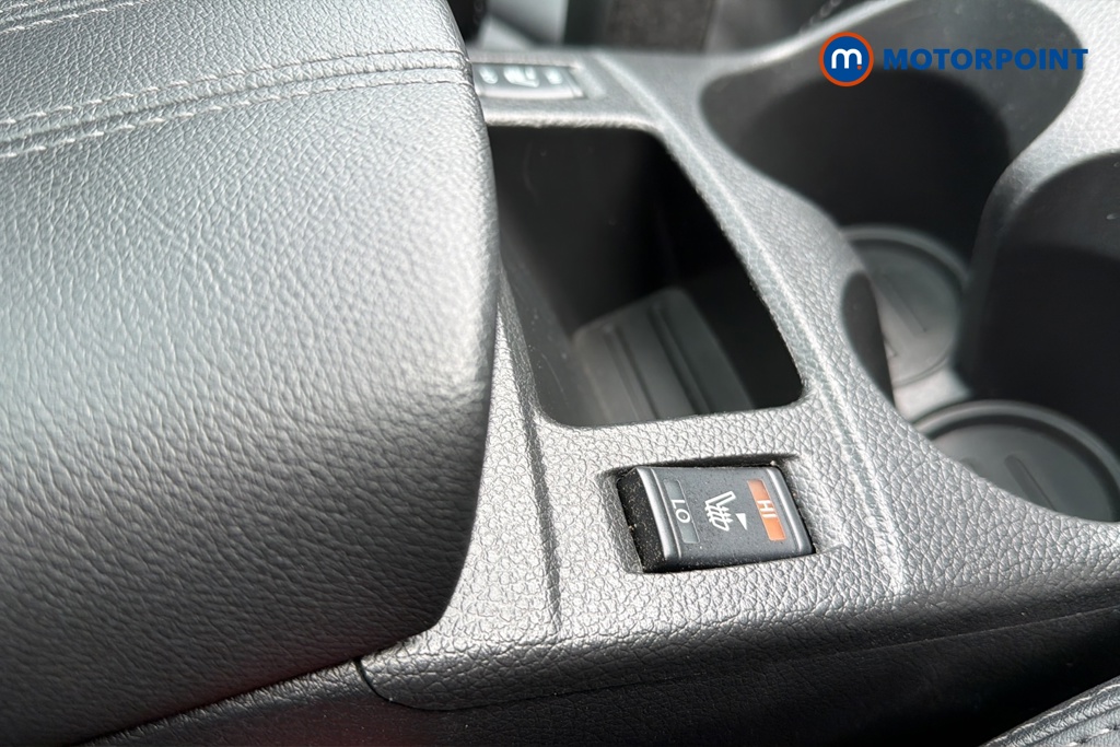 Nissan Qashqai N-Motion Automatic Petrol SUV - Stock Number (1648566) - 14th supplementary image