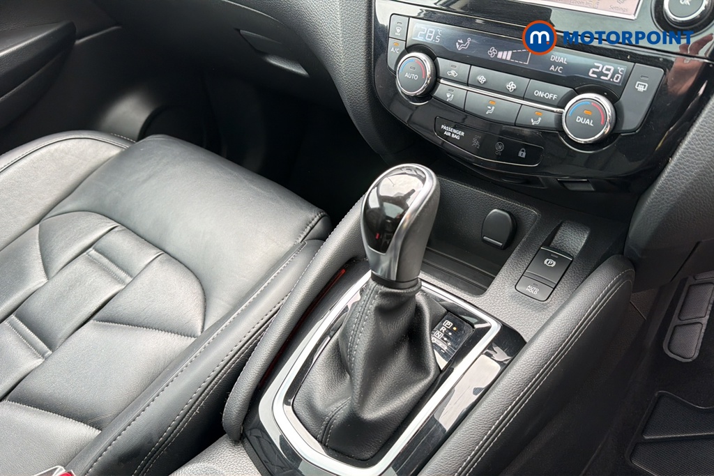 Nissan Qashqai N-Motion Automatic Petrol SUV - Stock Number (1648566) - 15th supplementary image