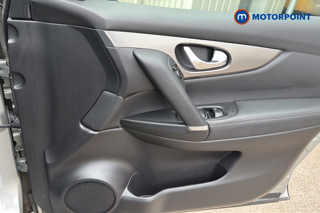 Nissan Qashqai N-Motion Automatic Petrol SUV - Stock Number (1648566) - 18th supplementary image