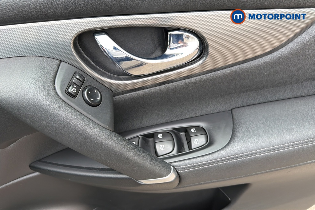 Nissan Qashqai N-Motion Automatic Petrol SUV - Stock Number (1648566) - 19th supplementary image
