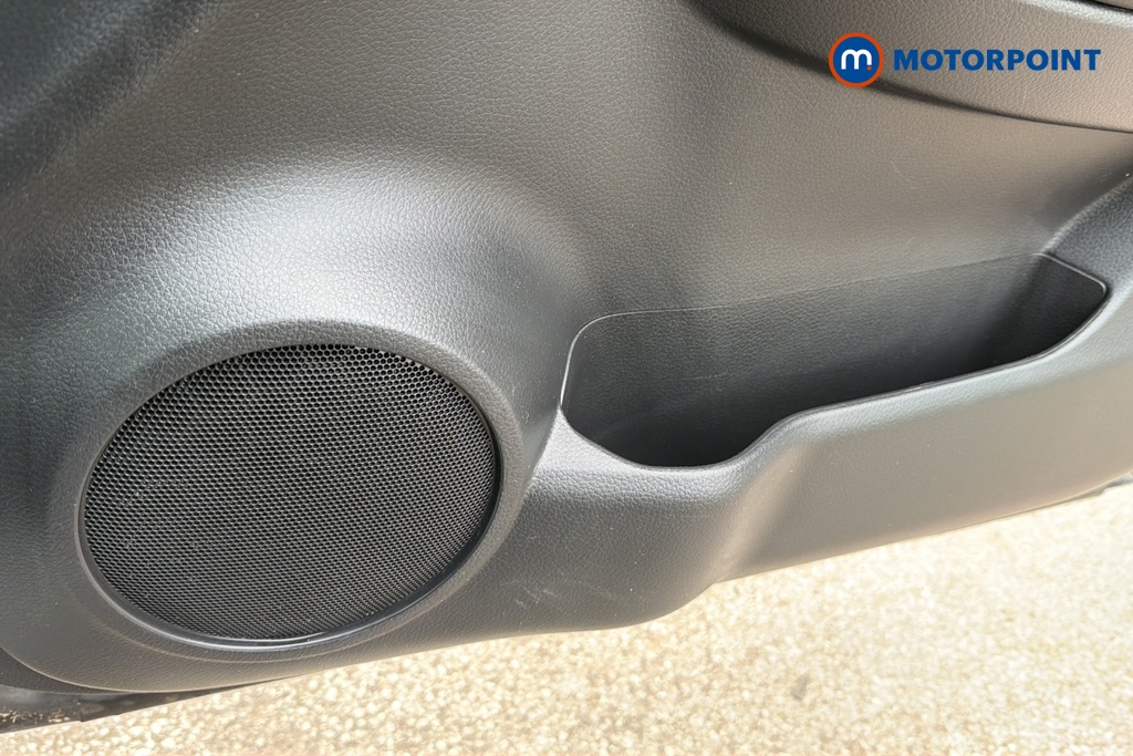 Nissan Qashqai N-Motion Automatic Petrol SUV - Stock Number (1648566) - 21st supplementary image