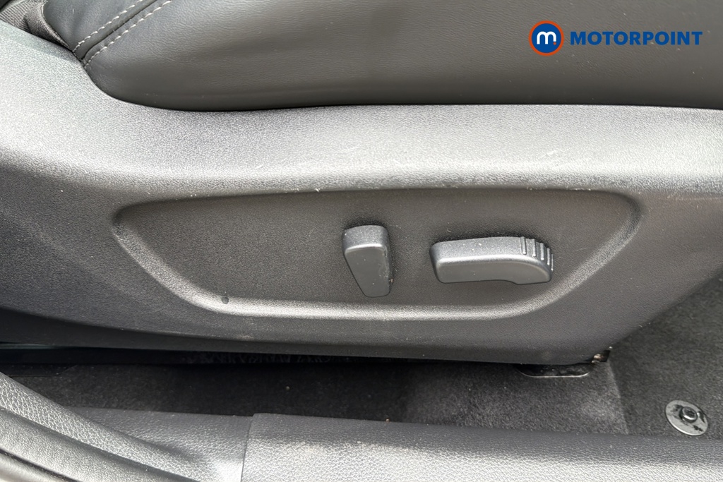 Nissan Qashqai N-Motion Automatic Petrol SUV - Stock Number (1648566) - 23rd supplementary image
