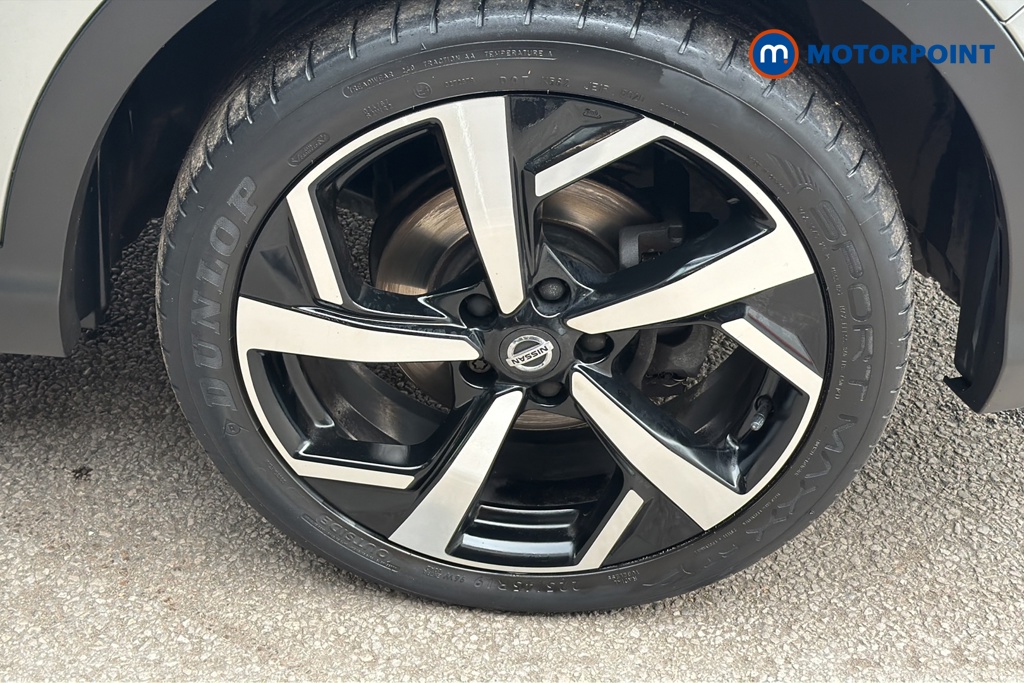 Nissan Qashqai N-Motion Automatic Petrol SUV - Stock Number (1648566) - 47th supplementary image