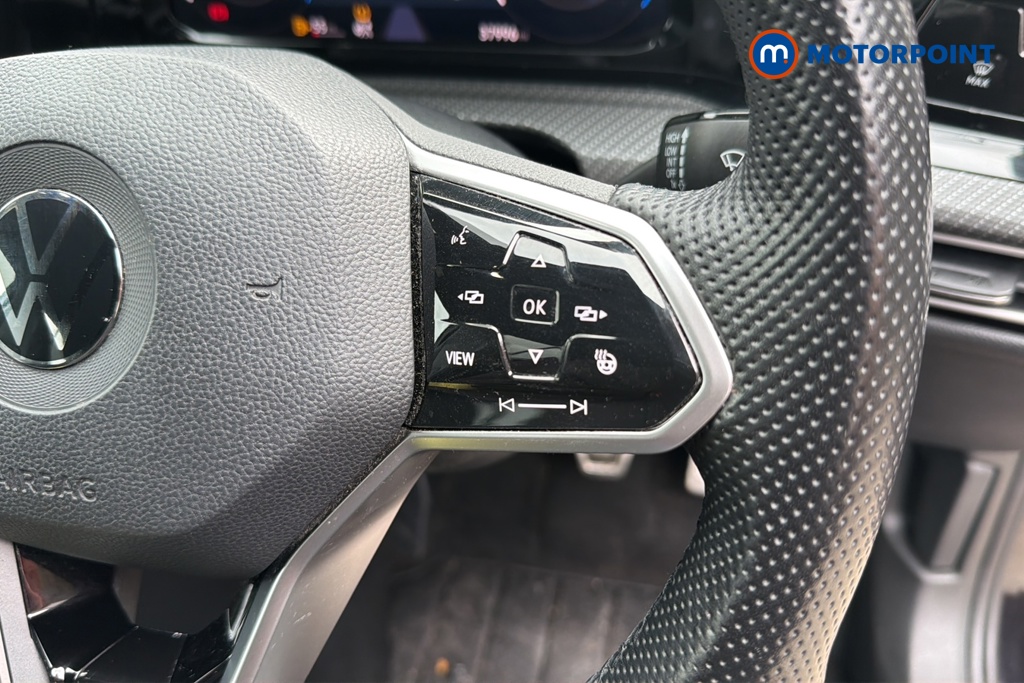 Volkswagen Golf R-Line Manual Petrol Hatchback - Stock Number (1648619) - 3rd supplementary image