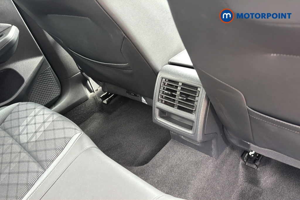 Volkswagen Golf R-Line Manual Petrol Hatchback - Stock Number (1648619) - 28th supplementary image