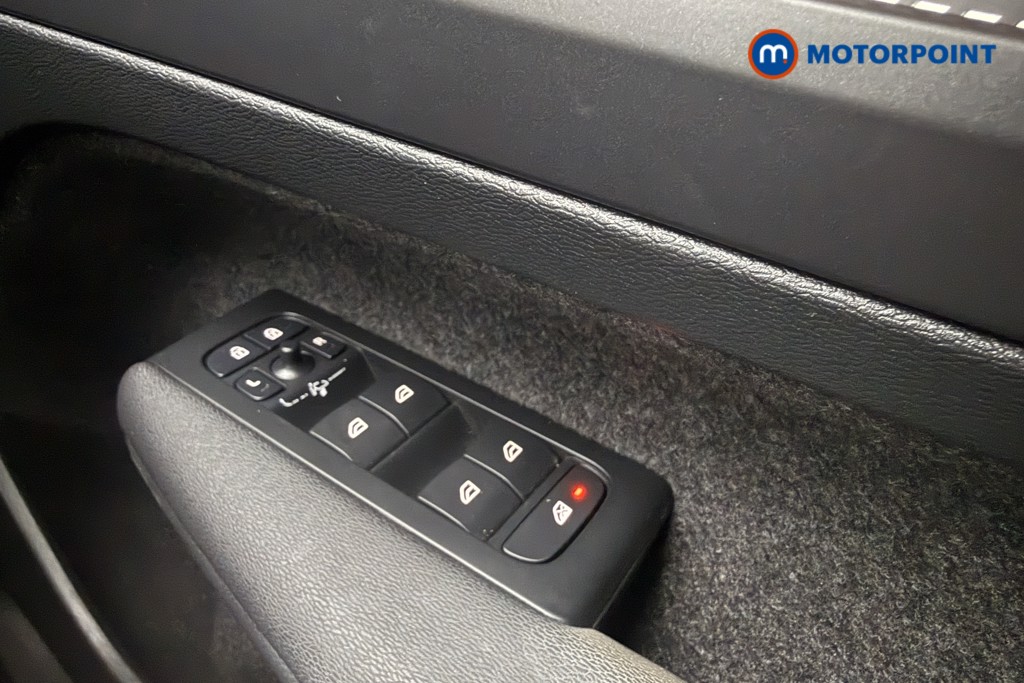 Volvo Xc40 R Design Automatic Petrol SUV - Stock Number (1648838) - 16th supplementary image