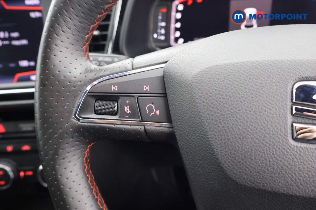 Seat Leon Fr Black Edition Manual Petrol Hatchback - Stock Number (1649122) - 2nd supplementary image