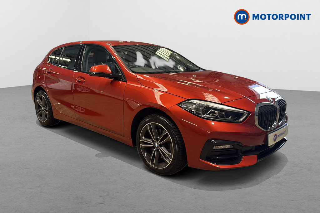 BMW 1 Series Sport Manual Petrol Hatchback - Stock Number (1649309) - Drivers side front corner