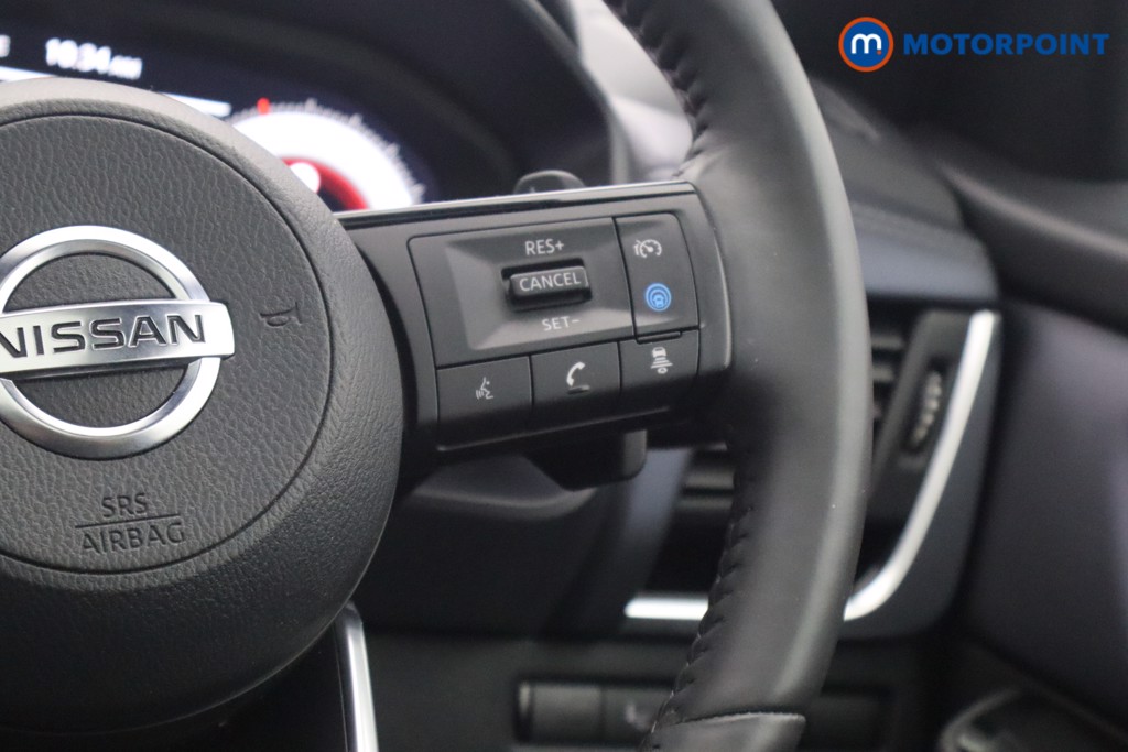 Nissan Qashqai Tekna Automatic Petrol SUV - Stock Number (1649417) - 9th supplementary image