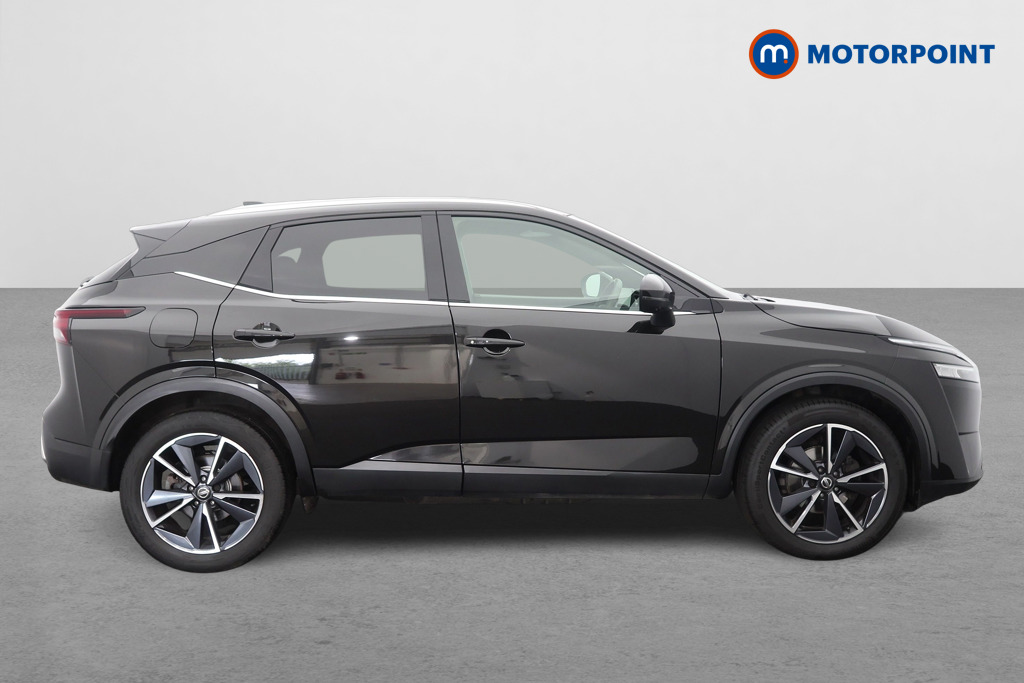 Nissan Qashqai Tekna Automatic Petrol SUV - Stock Number (1649417) - Drivers side