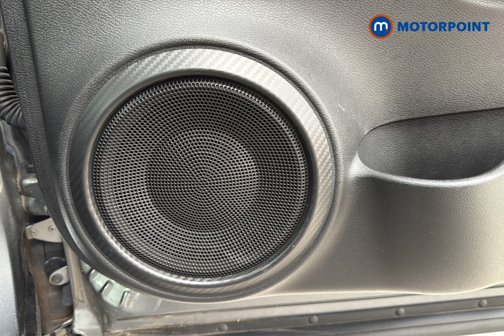 Nissan Juke N-Connecta Manual Petrol SUV - Stock Number (1649576) - 21st supplementary image