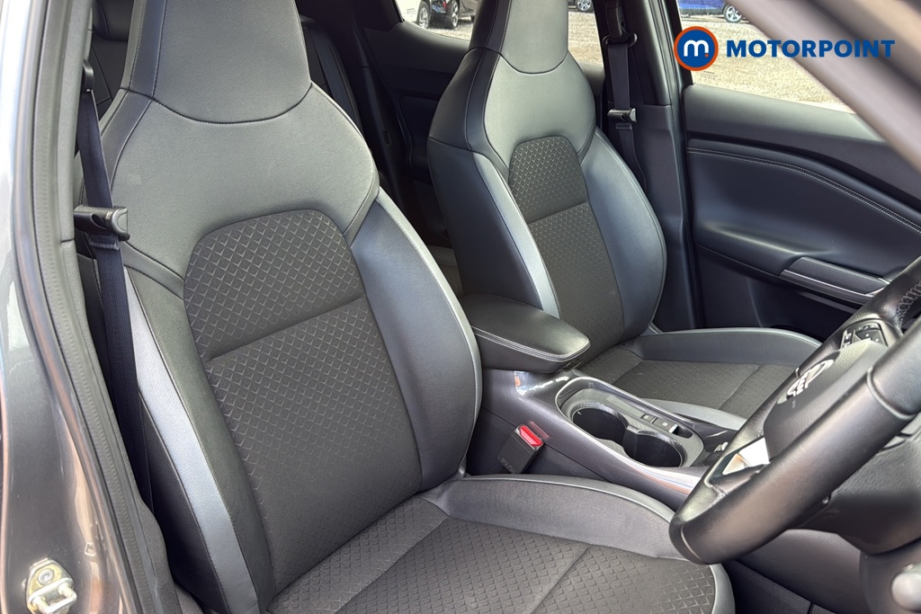 Nissan Juke N-Connecta Manual Petrol SUV - Stock Number (1649576) - 22nd supplementary image