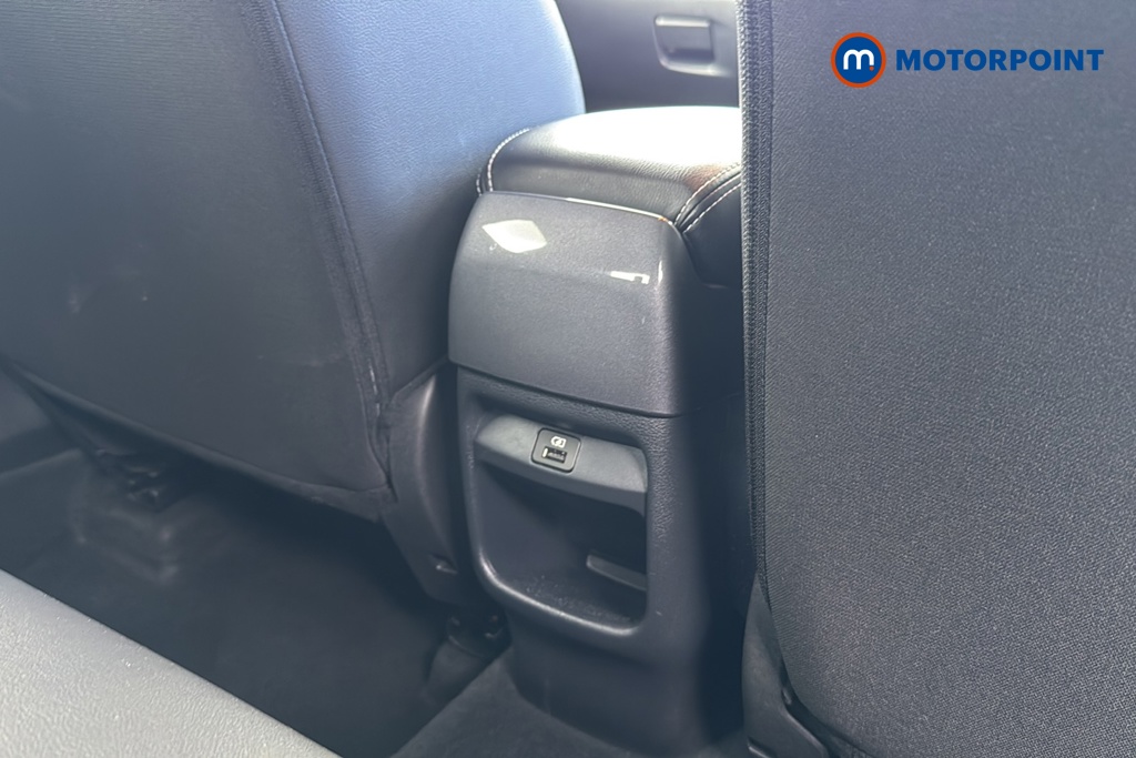 Nissan Juke N-Connecta Manual Petrol SUV - Stock Number (1649576) - 28th supplementary image