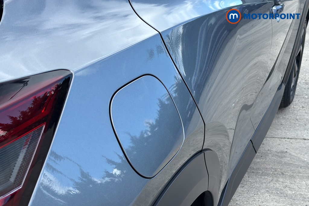 Nissan Juke N-Connecta Manual Petrol SUV - Stock Number (1649576) - 41st supplementary image