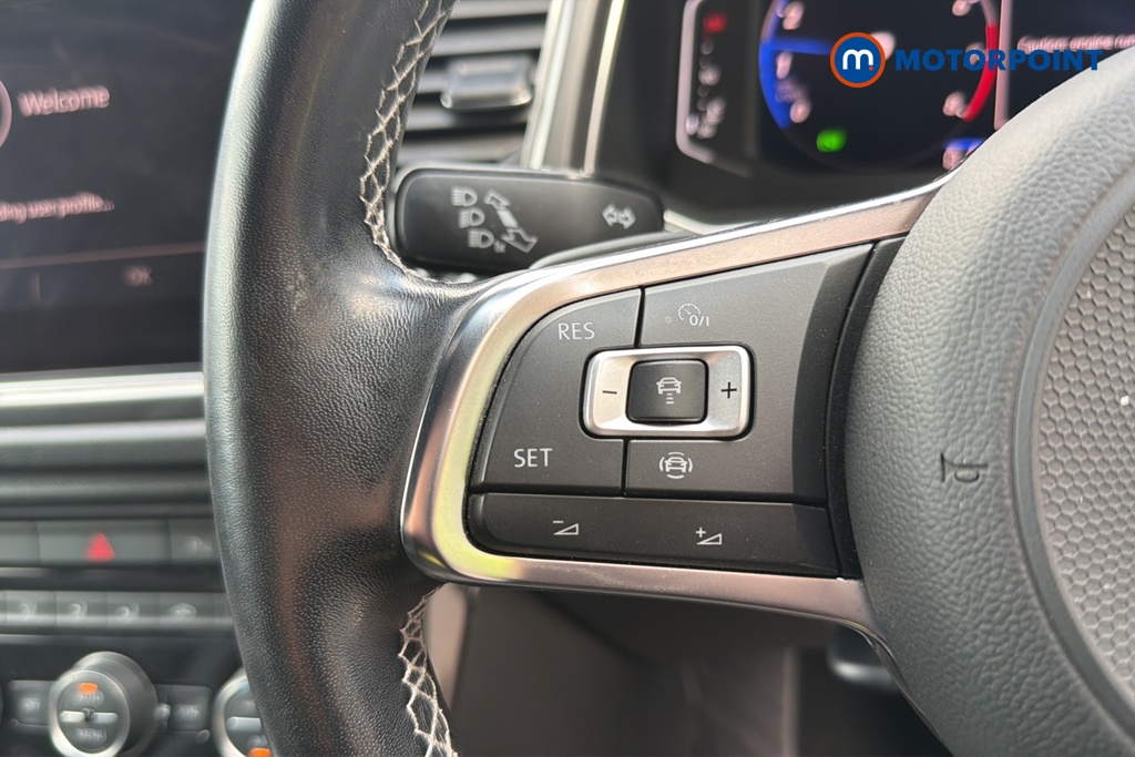 Volkswagen T-Roc R-Line Automatic Petrol SUV - Stock Number (1649699) - 4th supplementary image
