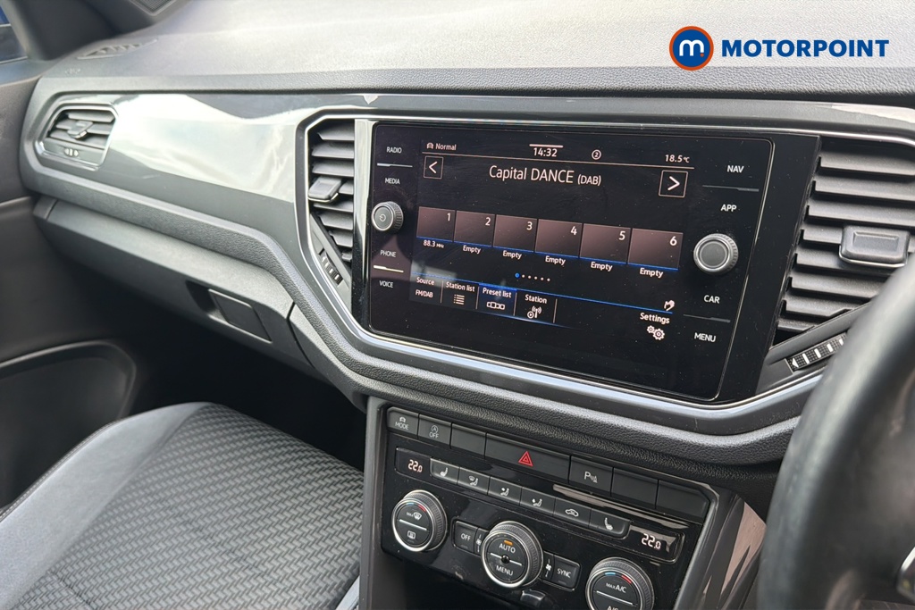 Volkswagen T-Roc R-Line Automatic Petrol SUV - Stock Number (1649699) - 8th supplementary image