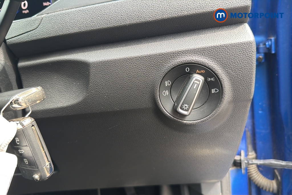 Volkswagen T-Roc R-Line Automatic Petrol SUV - Stock Number (1649699) - 11th supplementary image