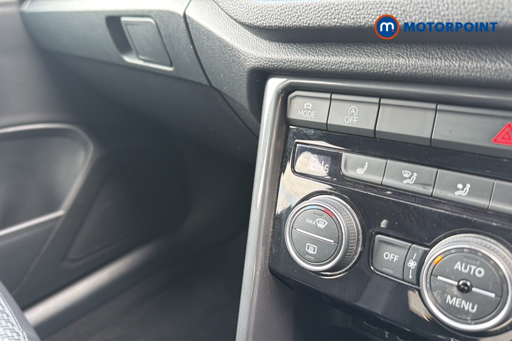 Volkswagen T-Roc R-Line Automatic Petrol SUV - Stock Number (1649699) - 14th supplementary image