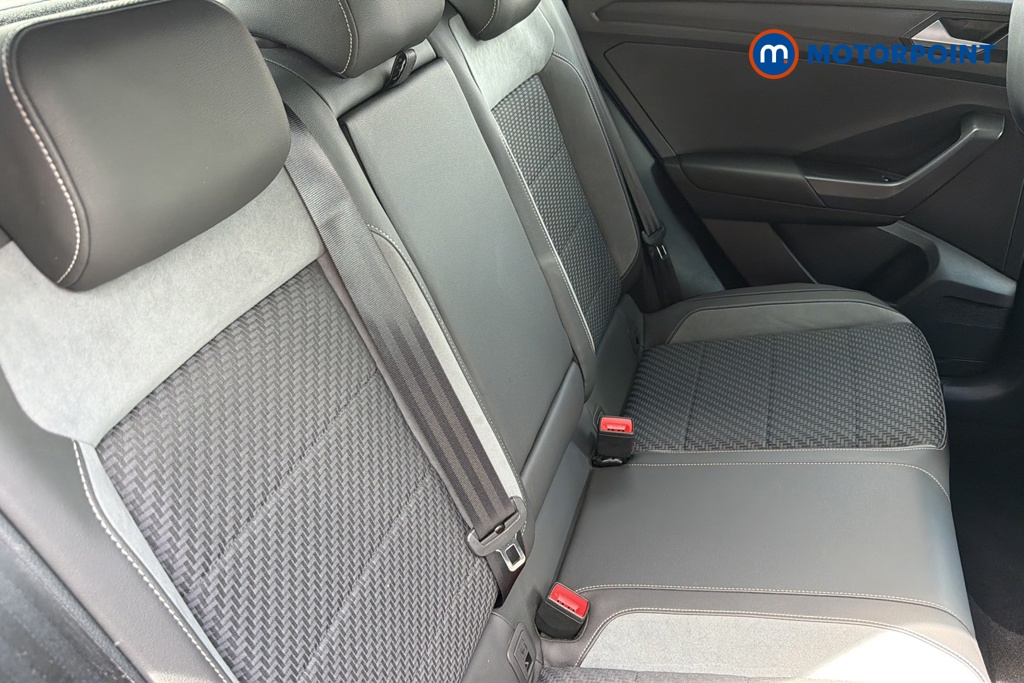Volkswagen T-Roc R-Line Automatic Petrol SUV - Stock Number (1649699) - 25th supplementary image
