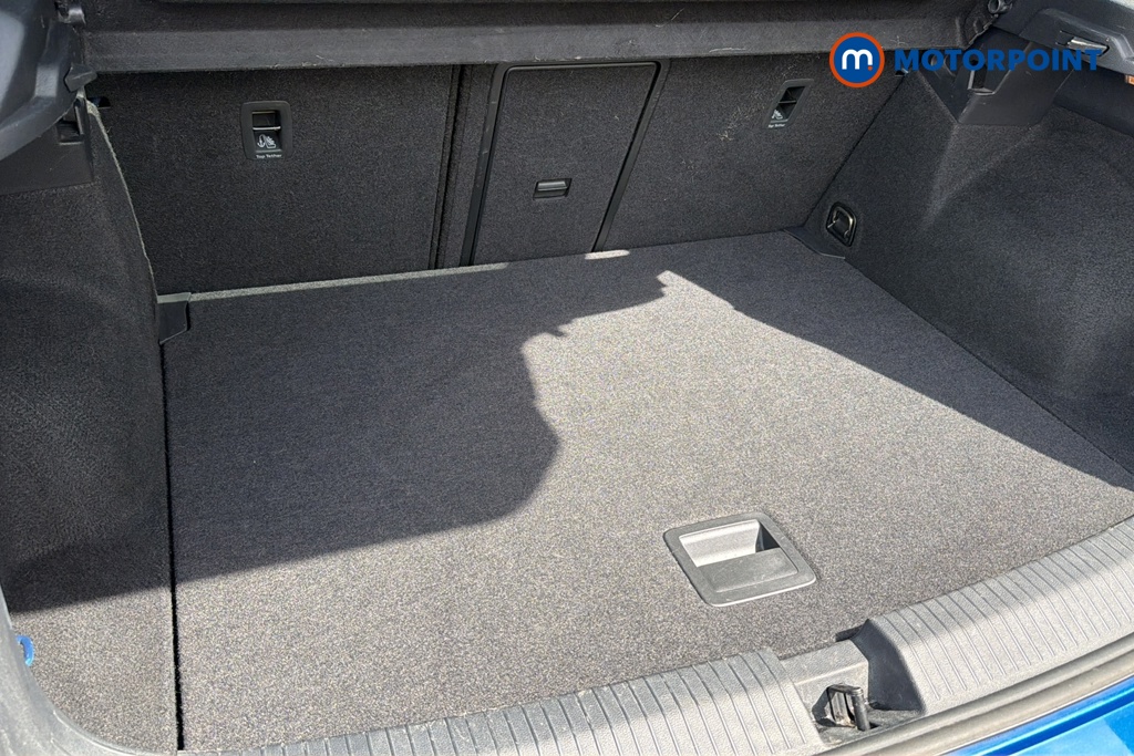 Volkswagen T-Roc R-Line Automatic Petrol SUV - Stock Number (1649699) - 30th supplementary image