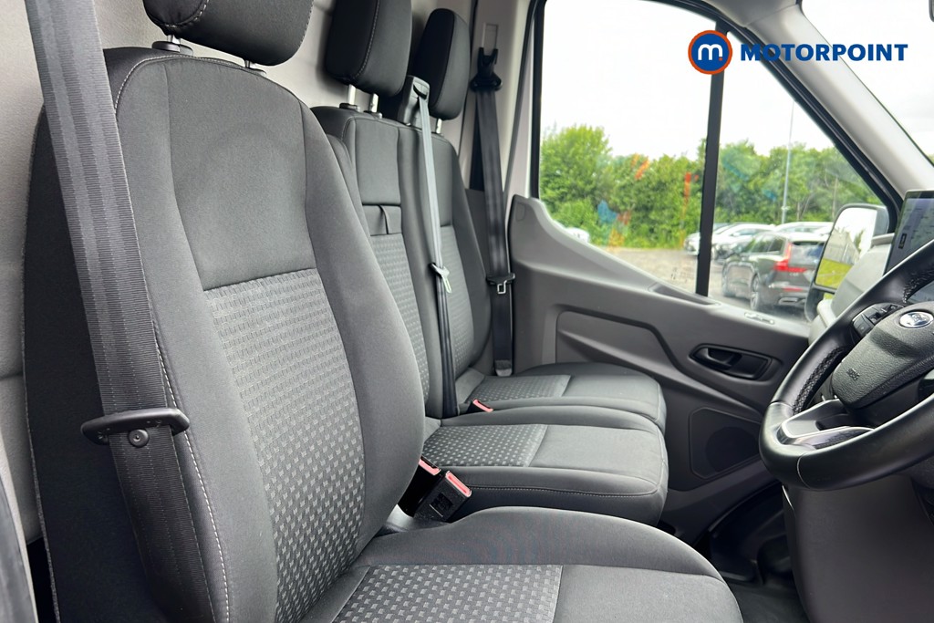 Ford Transit Limited Automatic Diesel Medium Roof Van - Stock Number (1619345) - 22nd supplementary image