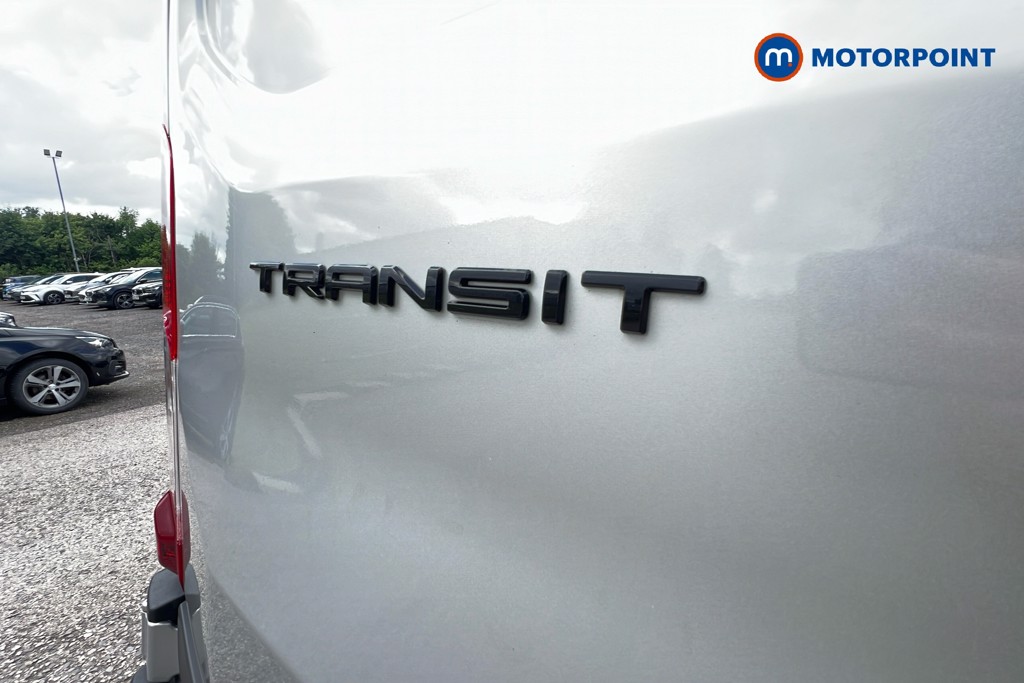 Ford Transit Limited Automatic Diesel Medium Roof Van - Stock Number (1619345) - 37th supplementary image